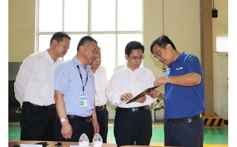 東營市委副書記、市長陳必昌蒞臨寶豐公司調研